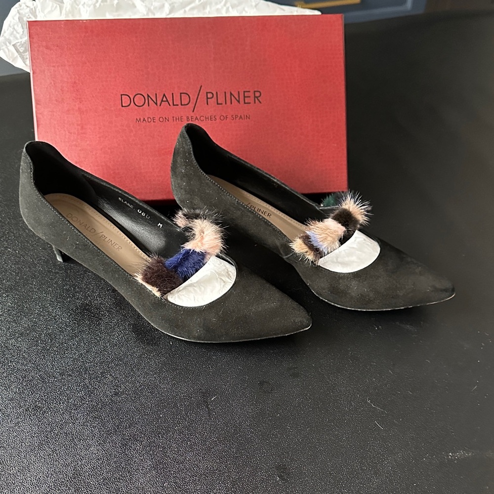 Donald J. Pliner Black Heels with Multicolor Fur